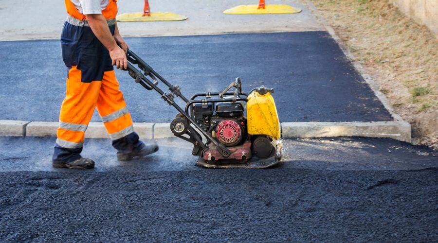 Professional gutter cleaning in Essex, MD